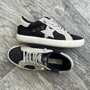 Star Glitter Sneakers - Black